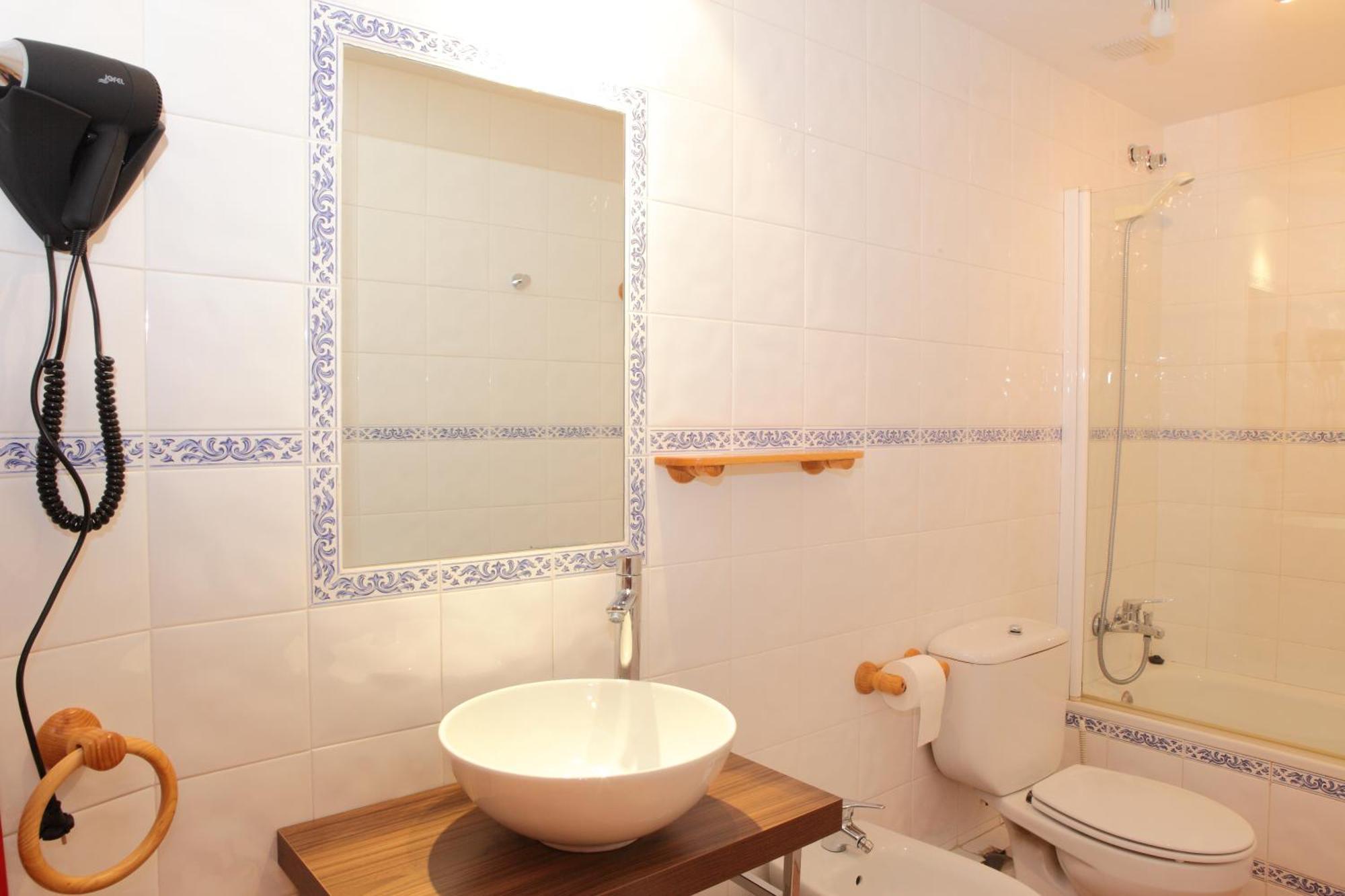 Apartamentos Alba Casa Alquesera Sahun Екстер'єр фото