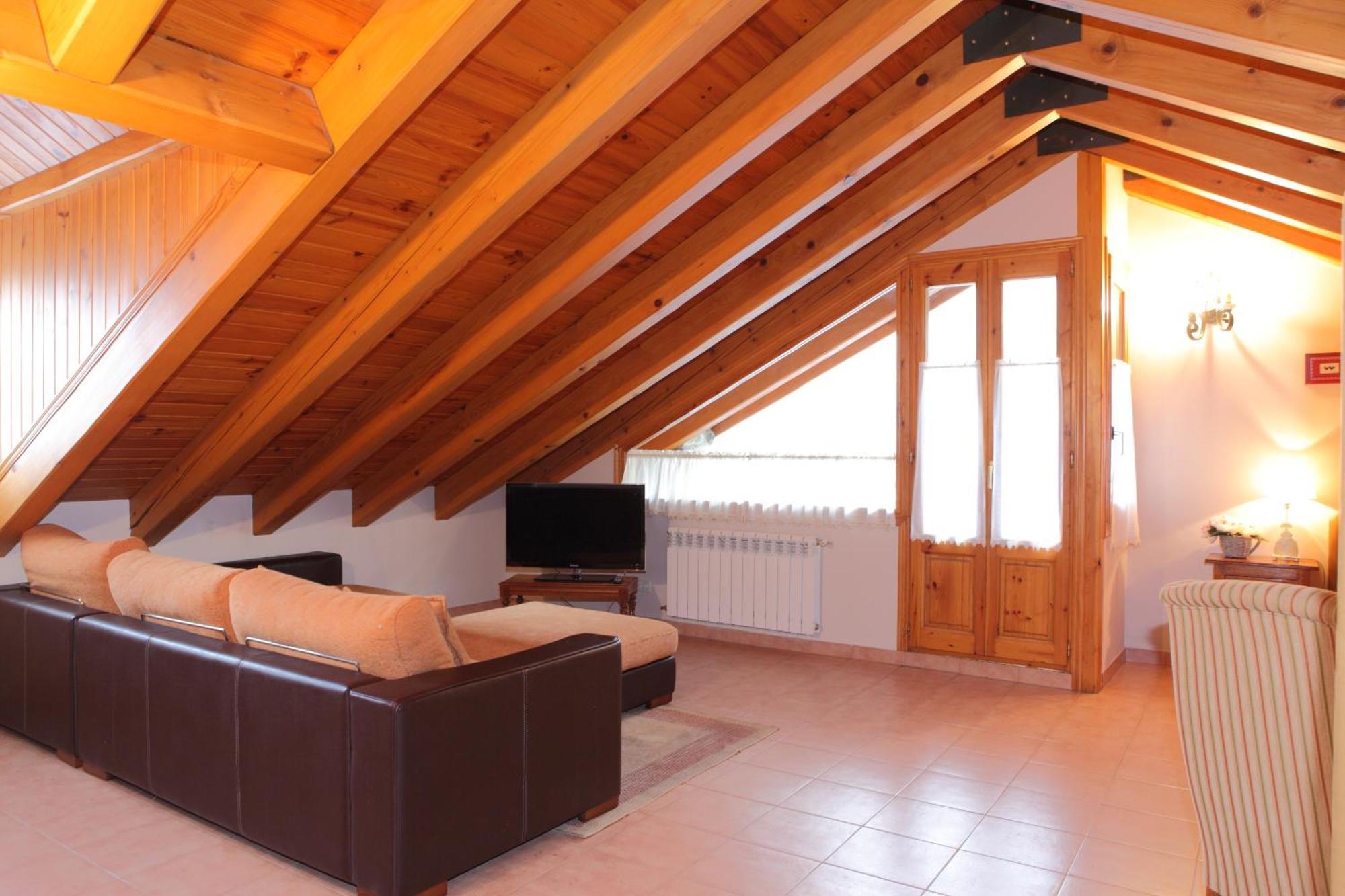 Apartamentos Alba Casa Alquesera Sahun Екстер'єр фото