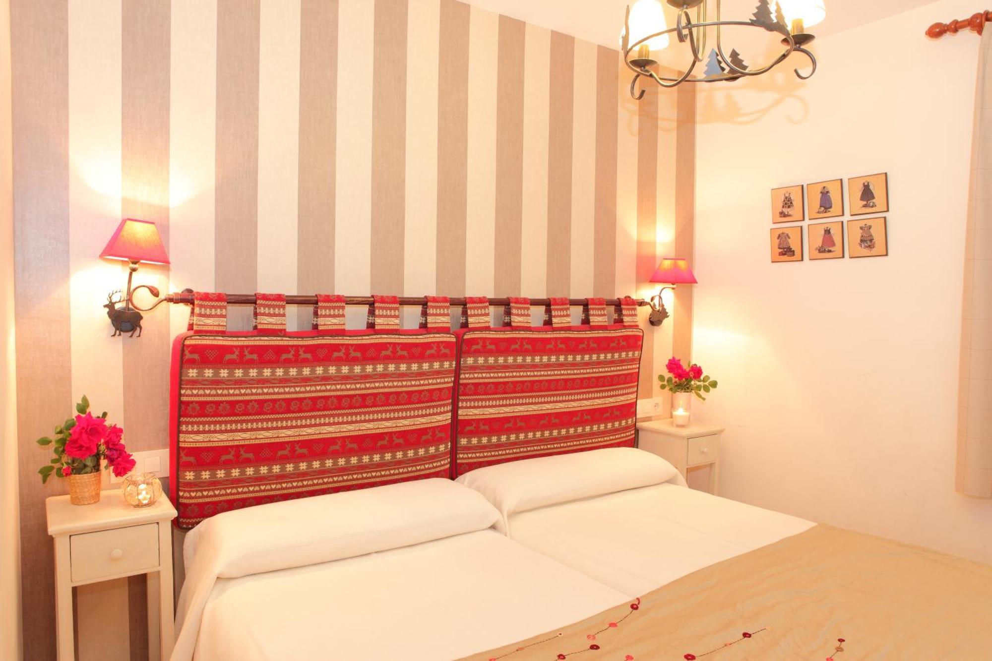 Apartamentos Alba Casa Alquesera Sahun Екстер'єр фото