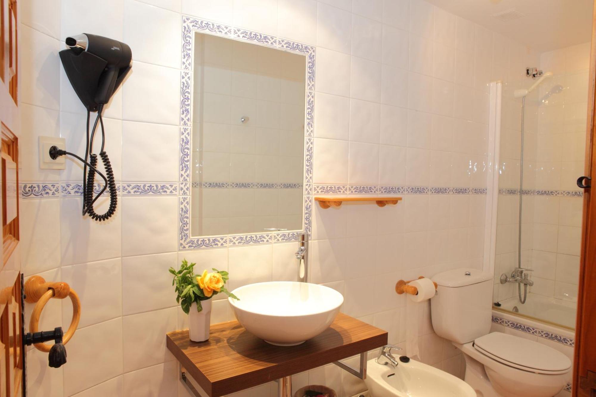 Apartamentos Alba Casa Alquesera Sahun Екстер'єр фото